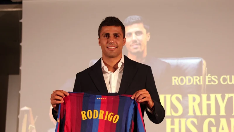 Rodri gia nhập Barcelona với mức giá 65 triệu bảng